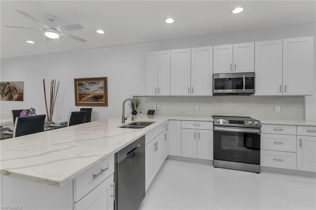 14186 Fall Creek Ct, Naples, FL 34114-9