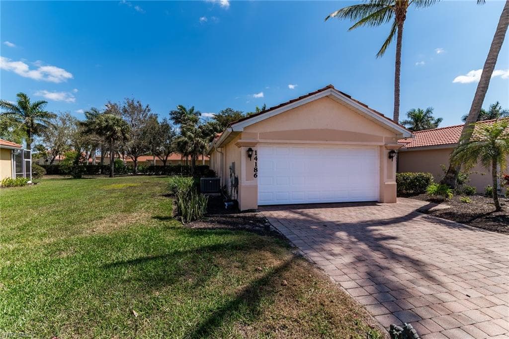 14186 Fall Creek Ct, Naples, FL 34114-1