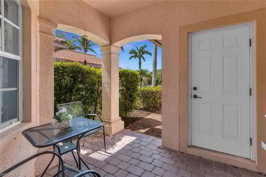 14186 Fall Creek Ct, Naples, FL 34114-4