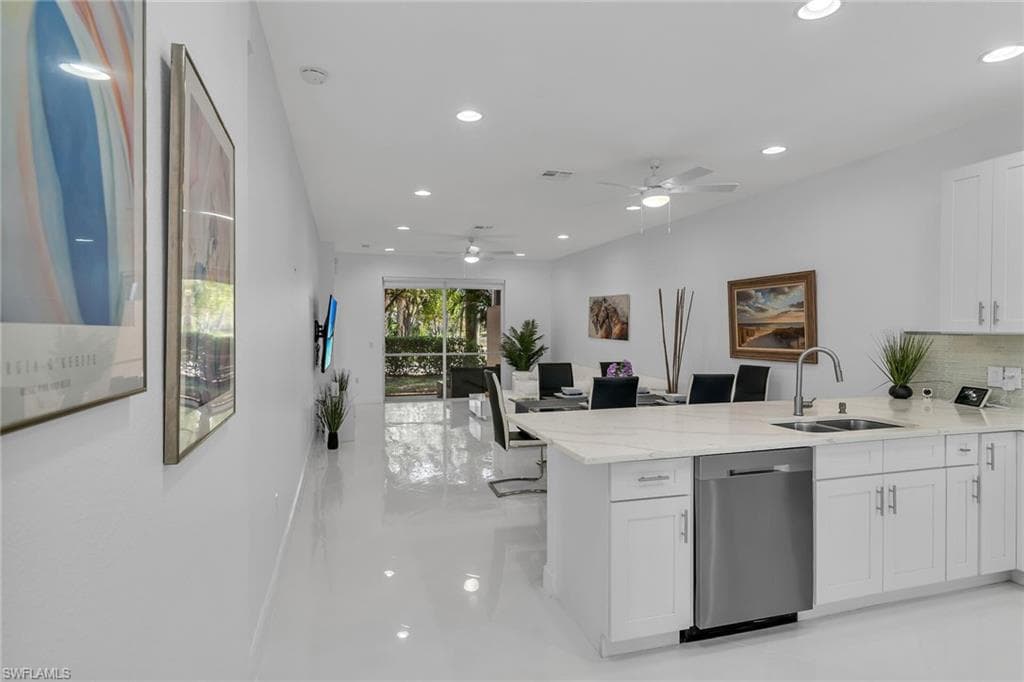 14186 Fall Creek Ct, Naples, FL 34114-7