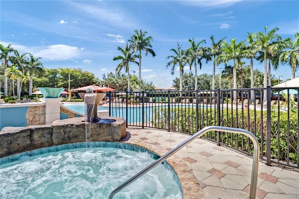 20071 Barletta Ln 2721, Estero, FL 33928-33
