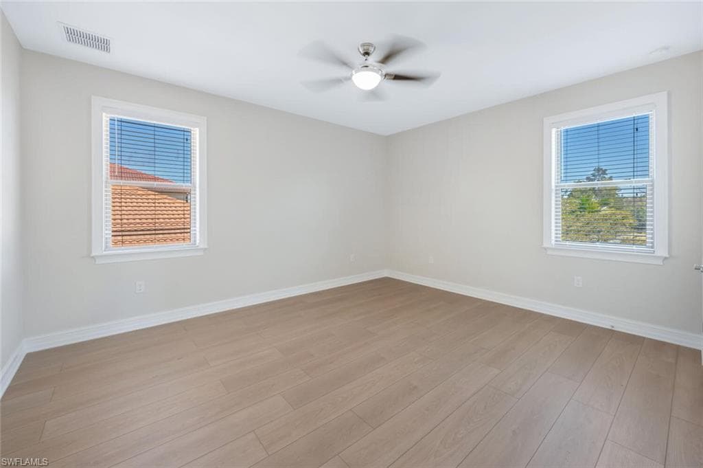 16258 Aberdeen Way, Naples, FL 34110-29