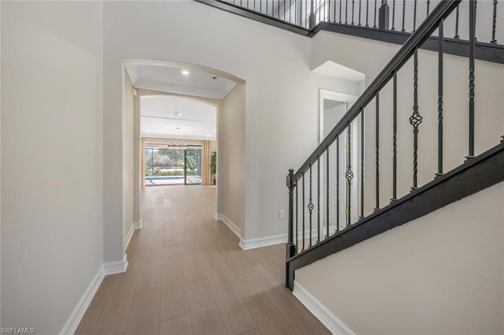 16258 Aberdeen Way, Naples, FL 34110-2