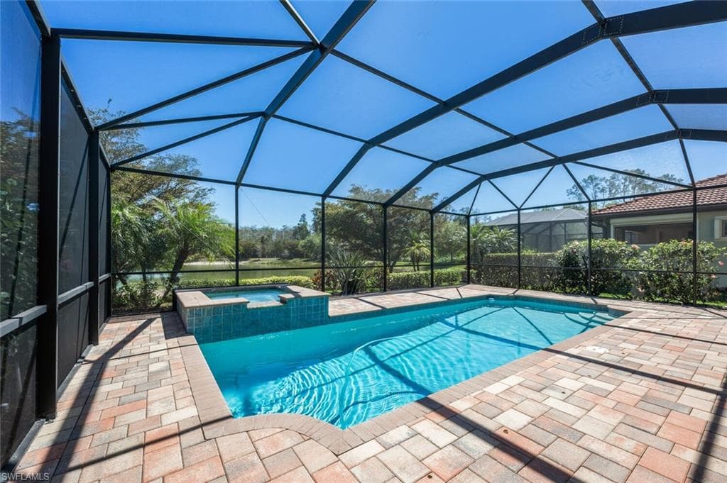16258 Aberdeen Way, Naples, FL 34110-43