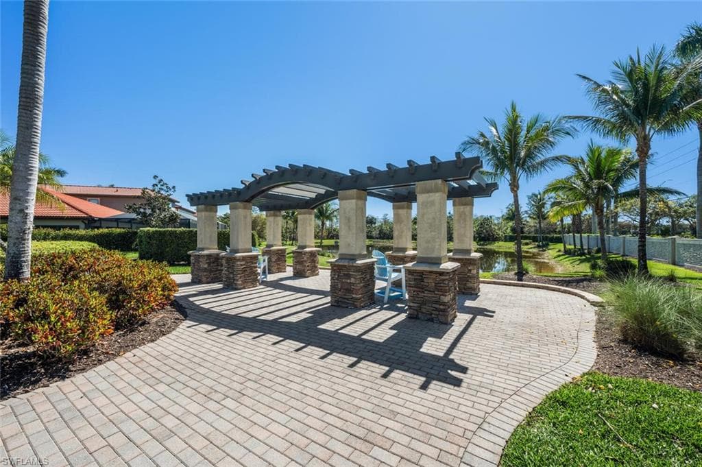 16258 Aberdeen Way, Naples, FL 34110-50