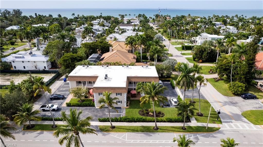 940 3rd St S 204, Naples, FL 34102-24