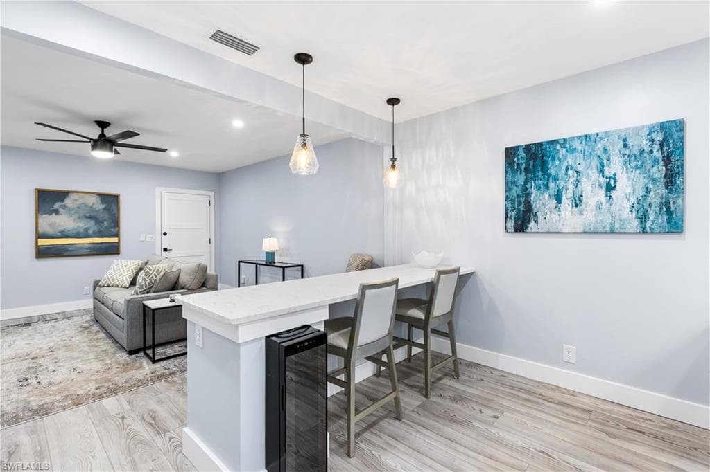 940 3rd St S 204, Naples, FL 34102-1