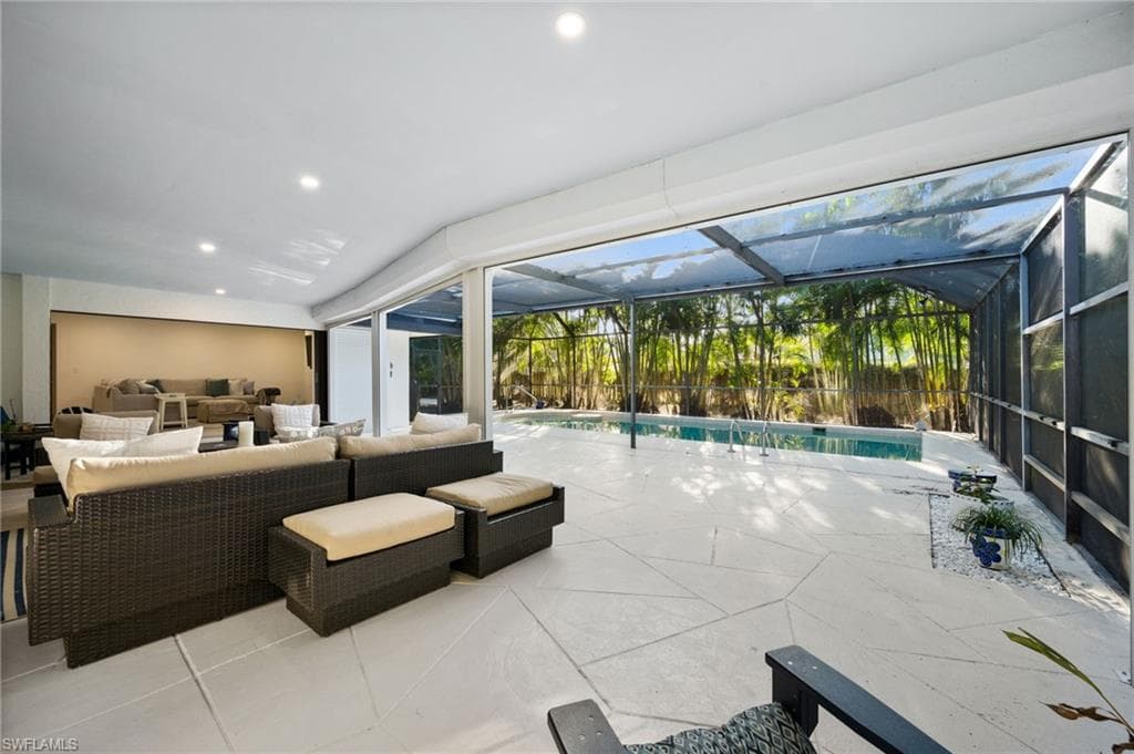 145 Forestwood Dr, Naples, FL 34110-15