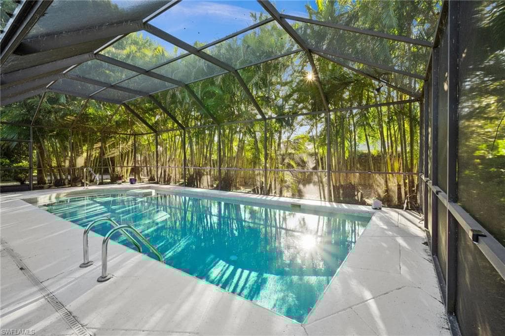 145 Forestwood Dr, Naples, FL 34110-18