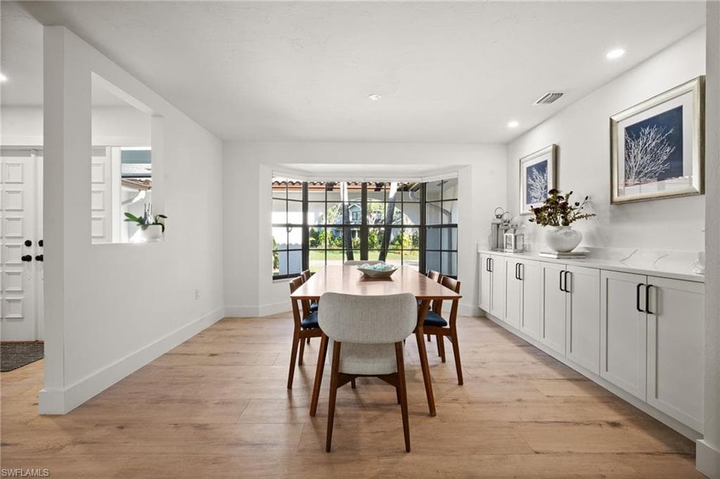 145 Forestwood Dr, Naples, FL 34110-3