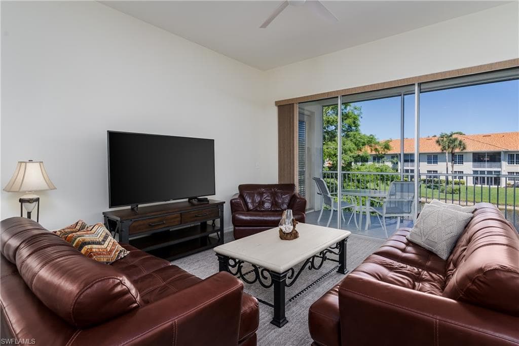 1265 Egrets Lndg 202, Naples, FL 34108-14