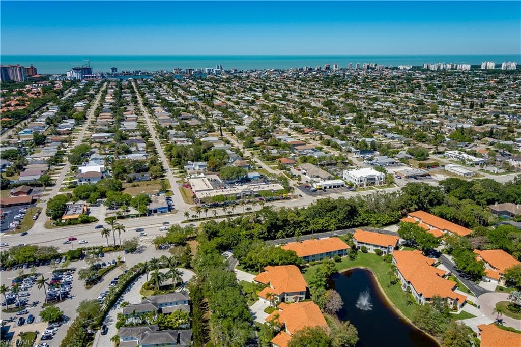 1265 Egrets Lndg 202, Naples, FL 34108-40