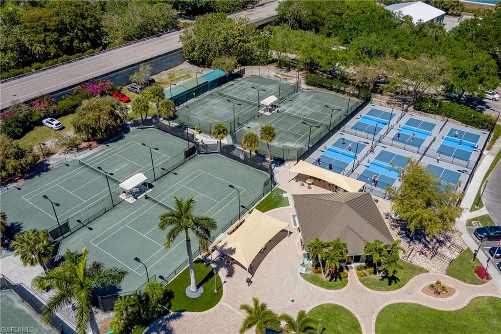 1265 Egrets Lndg 202, Naples, FL 34108-46