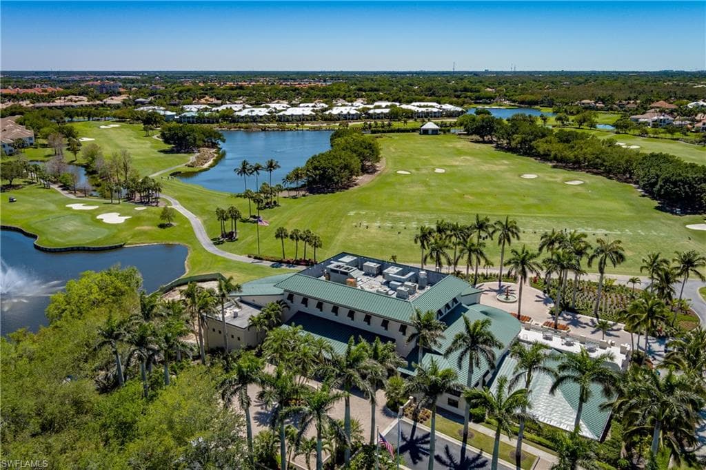 1265 Egrets Lndg 202, Naples, FL 34108-47