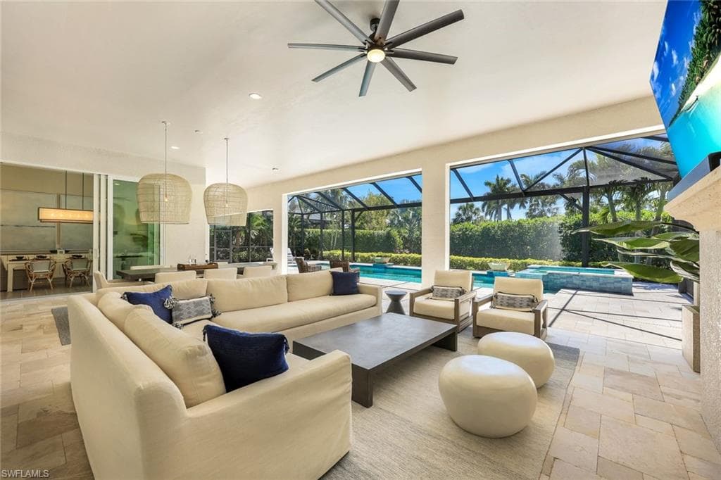 3256 Tavolara Ln, Naples, FL 34114-4