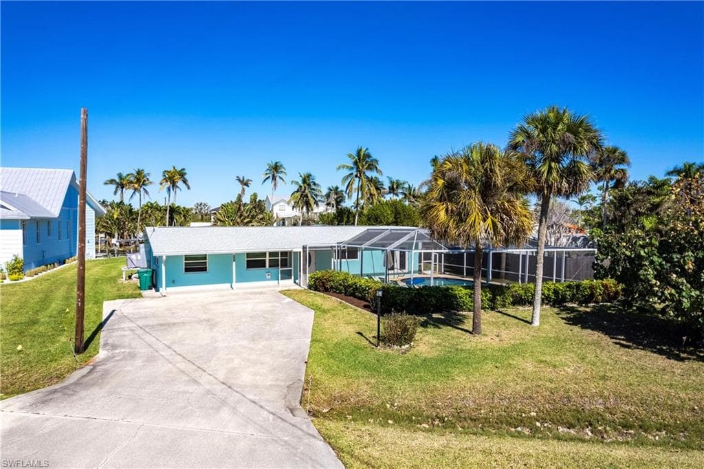 1159 Holiday Ln, Naples, FL 34104-23
