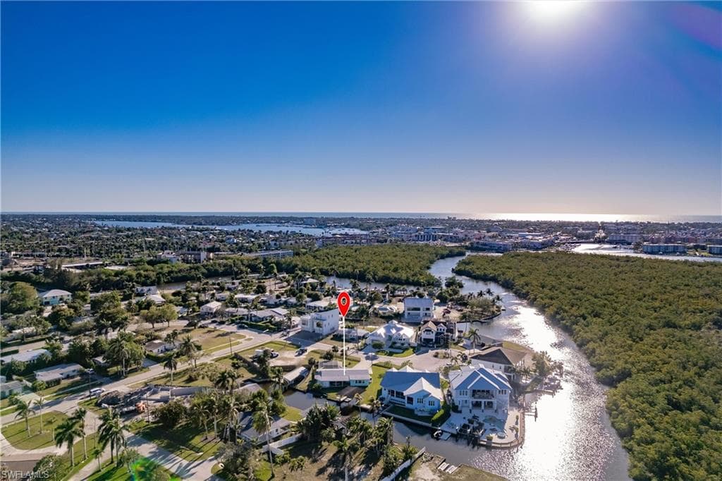 1159 Holiday Ln, Naples, FL 34104-1