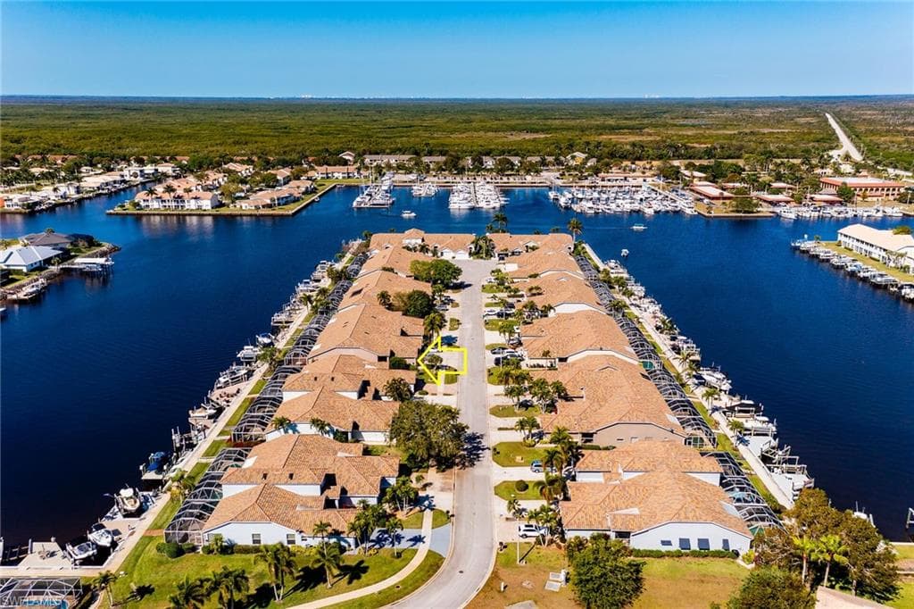 274 Stella Maris Dr S, Naples, FL 34114-1