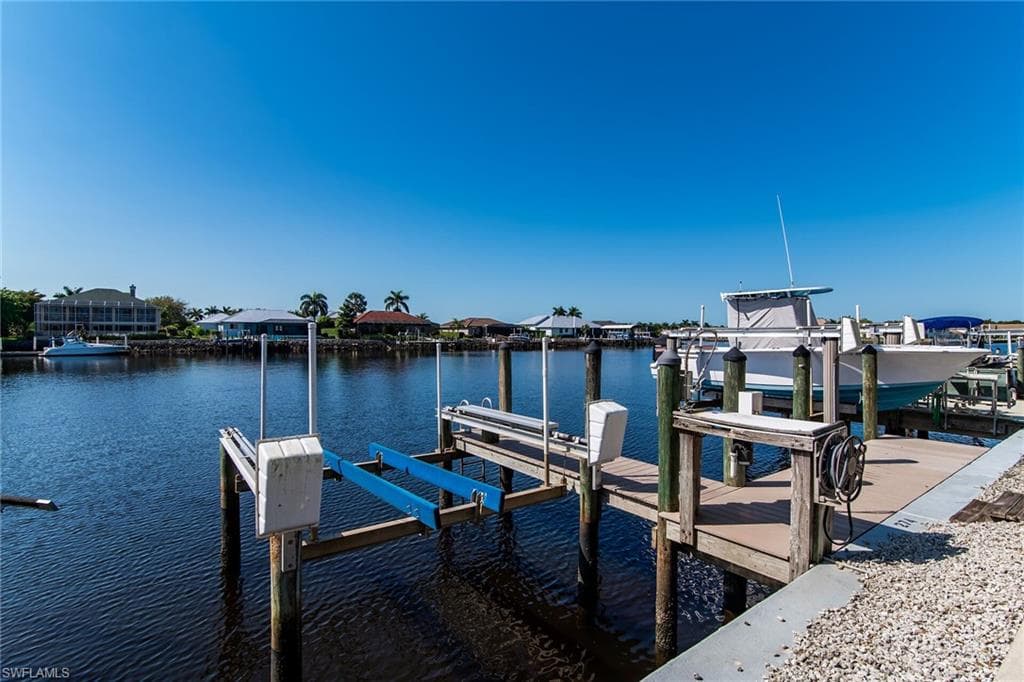 274 Stella Maris Dr S, Naples, FL 34114-27
