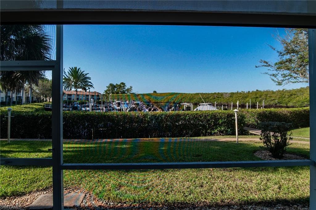 194 Newport Dr 903, Naples, FL 34114-14