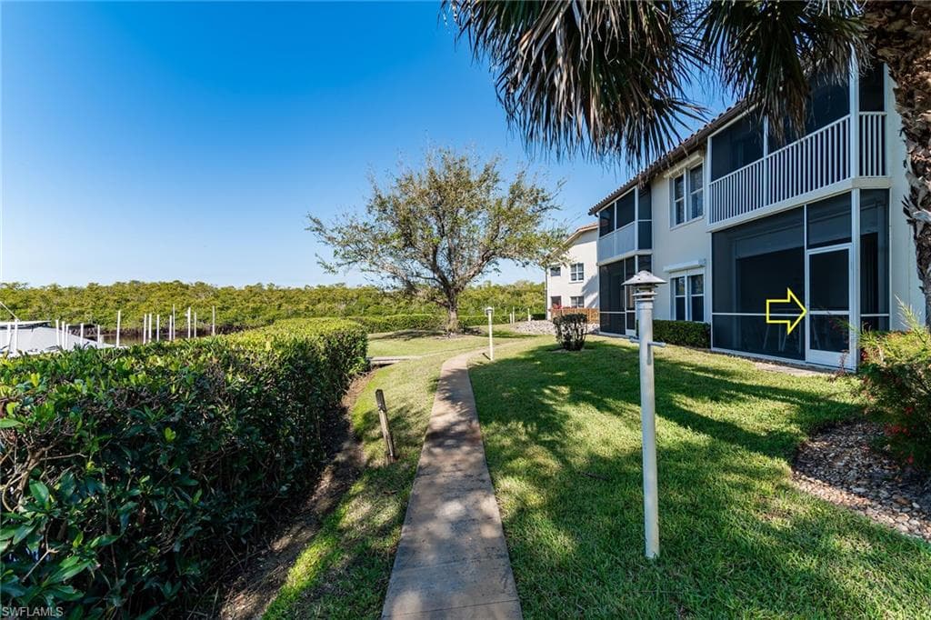 194 Newport Dr 903, Naples, FL 34114-24