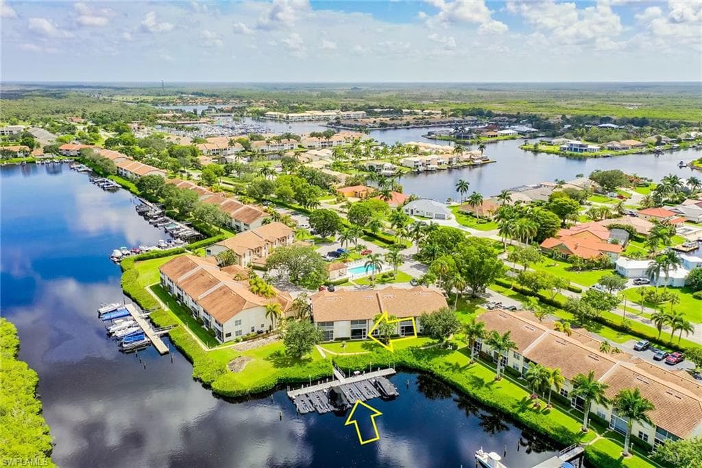 194 Newport Dr 903, Naples, FL 34114-28