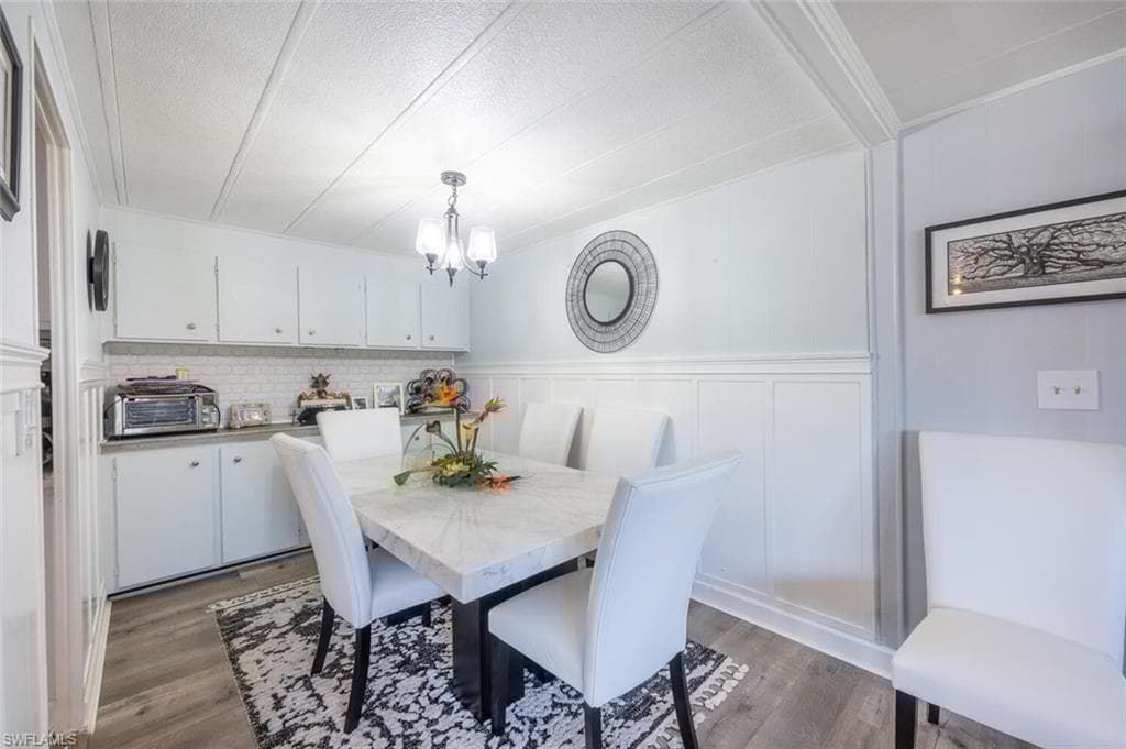 523 Charlemagne Blvd, Naples, FL 34112-14