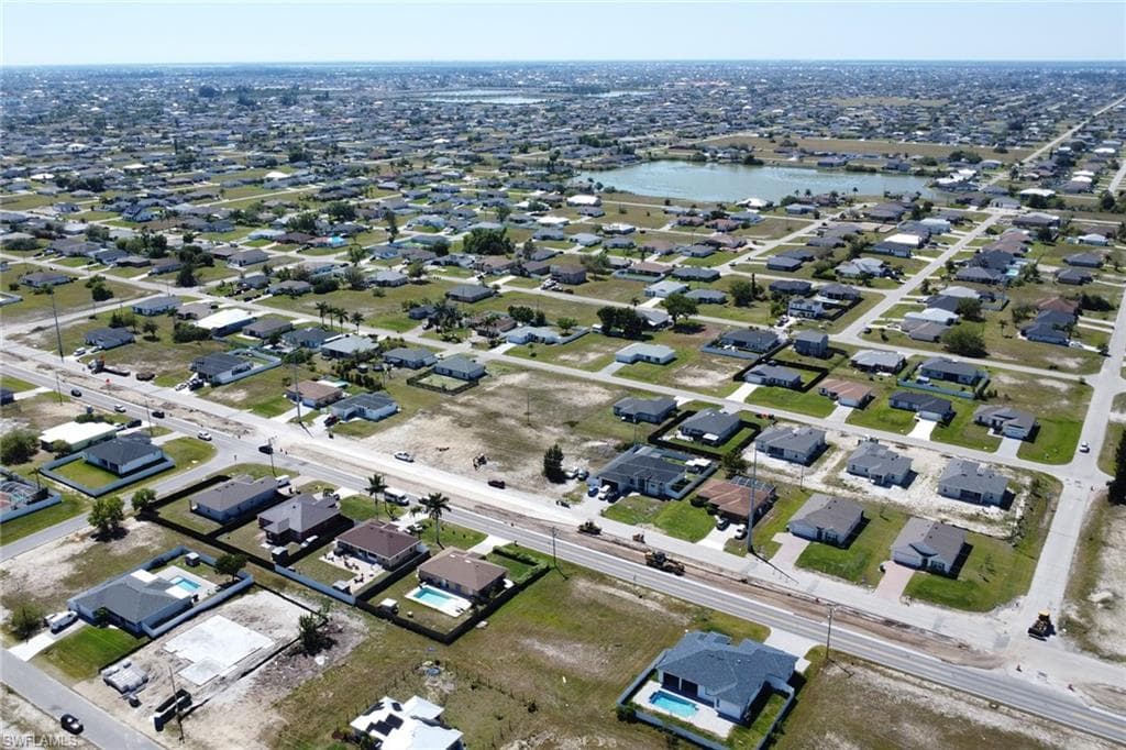 1307 Santa Barbara Blvd N, Cape Coral, FL 33993-17