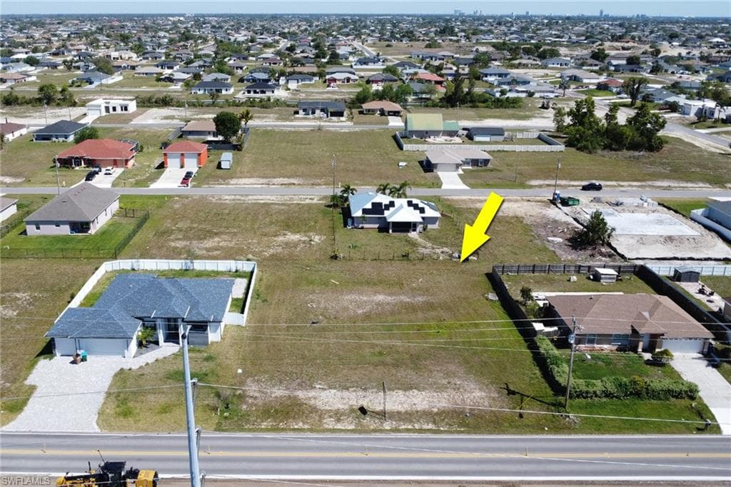 1307 Santa Barbara Blvd N, Cape Coral, FL 33993-1