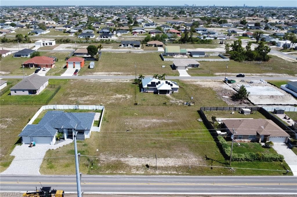 1307 Santa Barbara Blvd N, Cape Coral, FL 33993-3