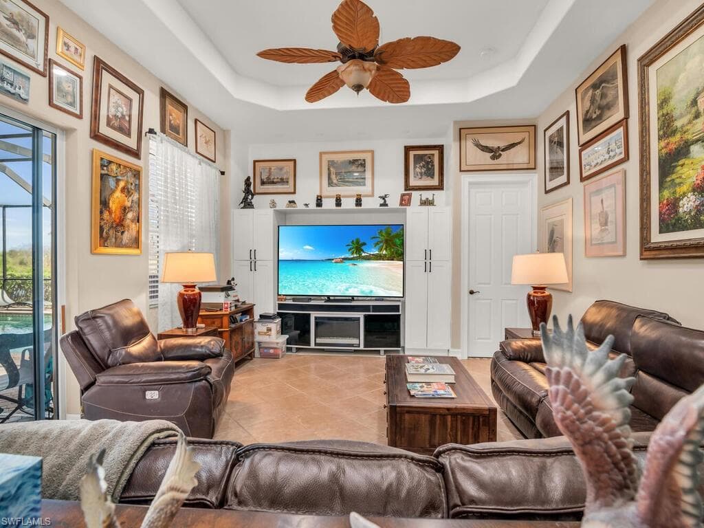 18421 Royal Hammock Blvd, Naples, FL 34114-12