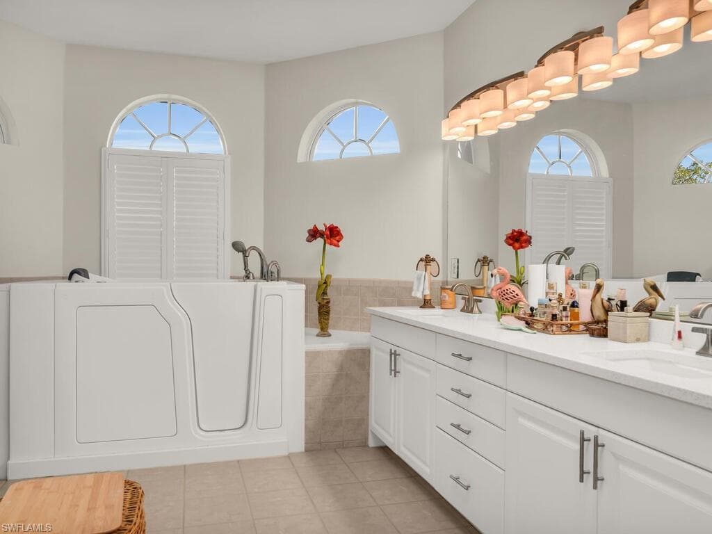 18421 Royal Hammock Blvd, Naples, FL 34114-14