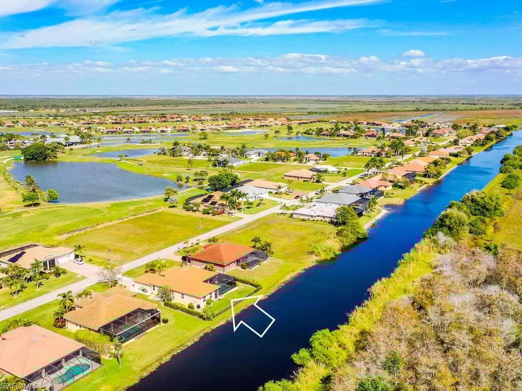 18421 Royal Hammock Blvd, Naples, FL 34114-38