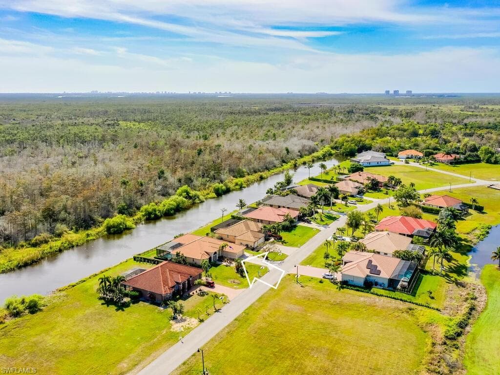 18421 Royal Hammock Blvd, Naples, FL 34114-40