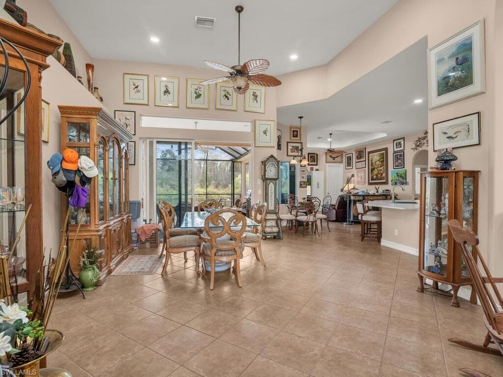 18421 Royal Hammock Blvd, Naples, FL 34114-5