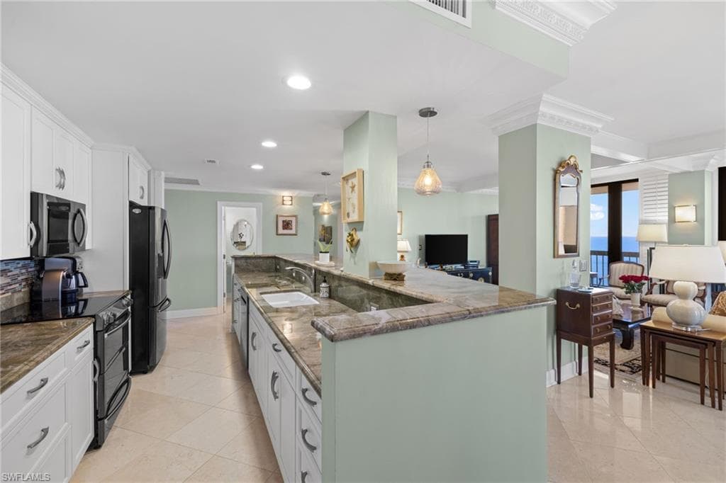 4001 Gulf Shore Blvd N Ph8, Naples, FL 34103-14