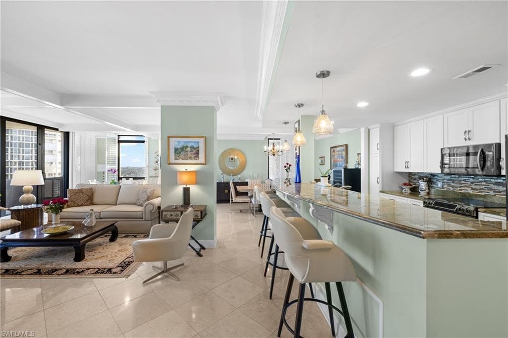4001 Gulf Shore Blvd N Ph8, Naples, FL 34103-21