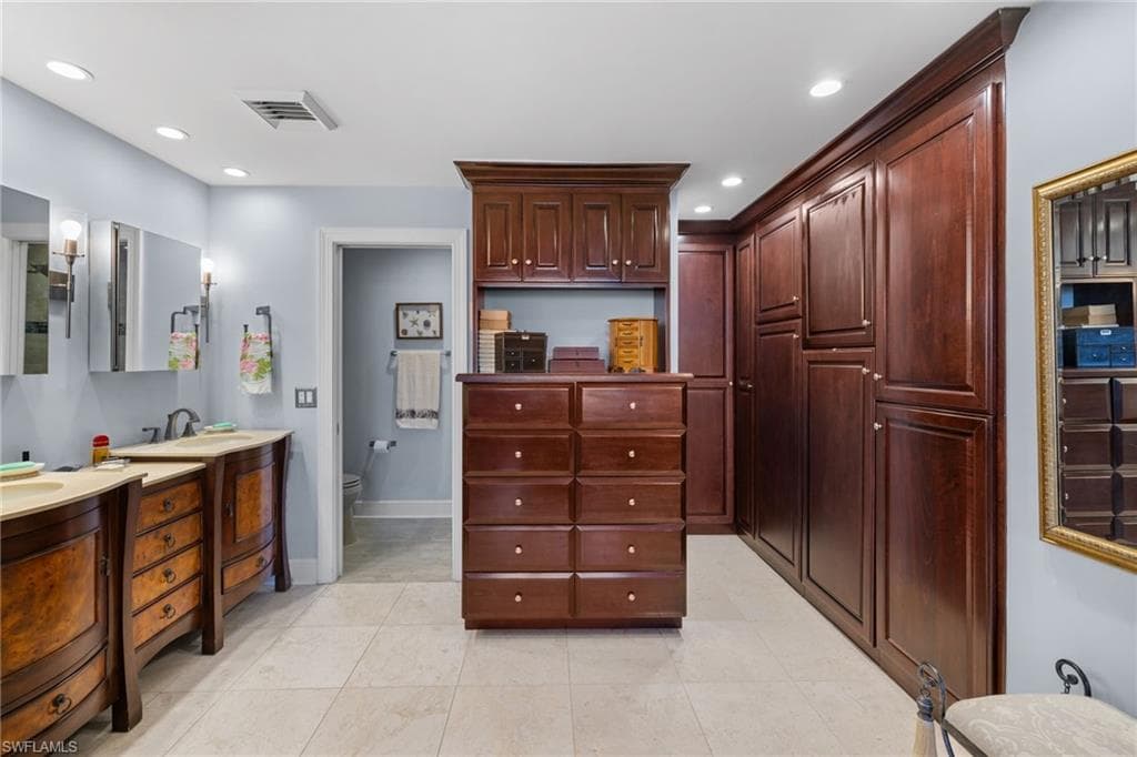 4001 Gulf Shore Blvd N Ph8, Naples, FL 34103-35