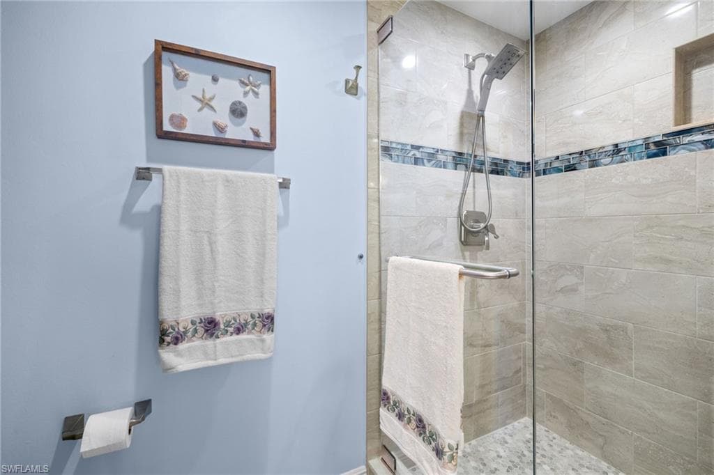 4001 Gulf Shore Blvd N Ph8, Naples, FL 34103-38