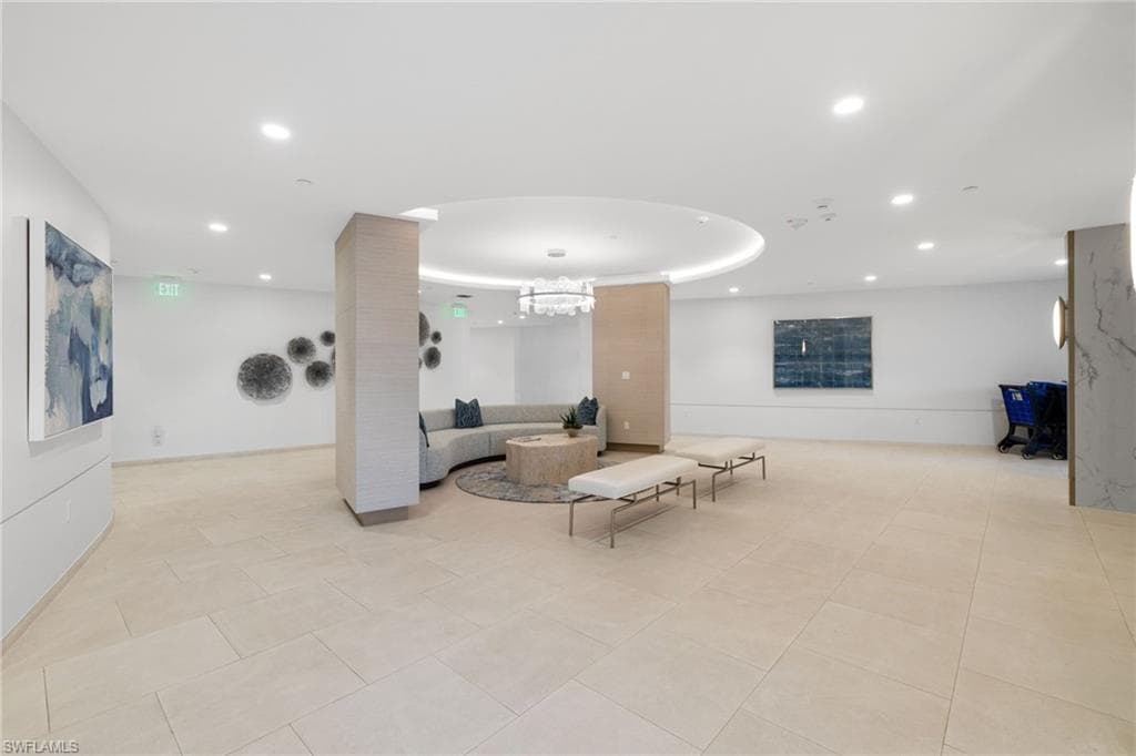 4001 Gulf Shore Blvd N Ph8, Naples, FL 34103-48
