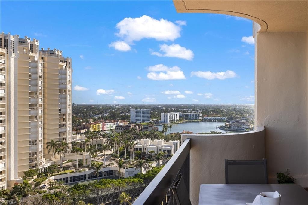 4001 Gulf Shore Blvd N Ph8, Naples, FL 34103-4
