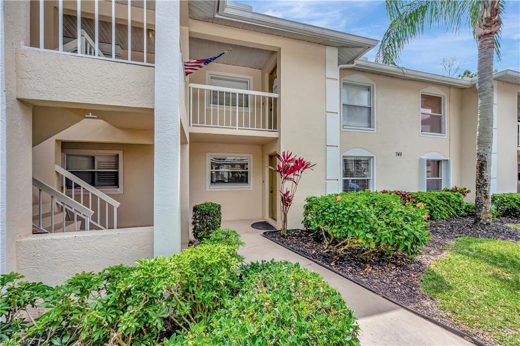 745 Landover Cir 102, Naples, FL 34104-20