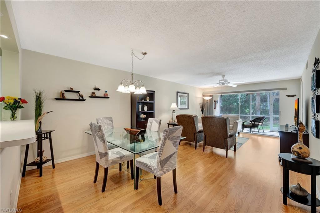 745 Landover Cir 102, Naples, FL 34104-2