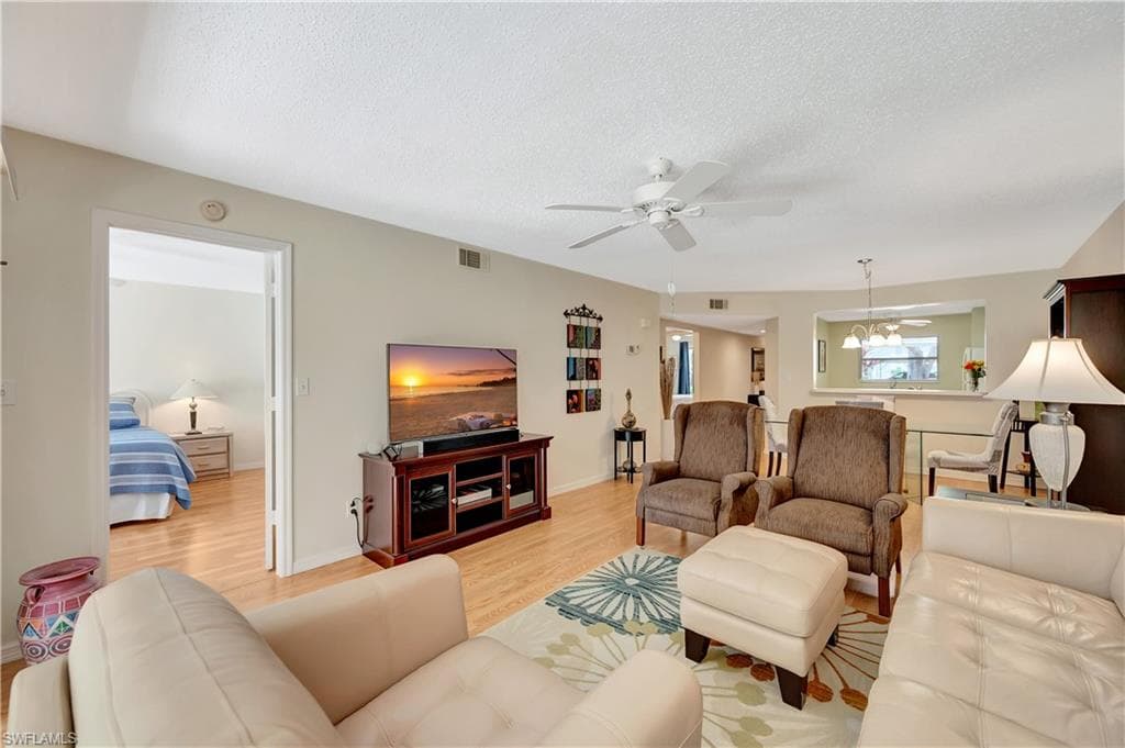 745 Landover Cir 102, Naples, FL 34104-5