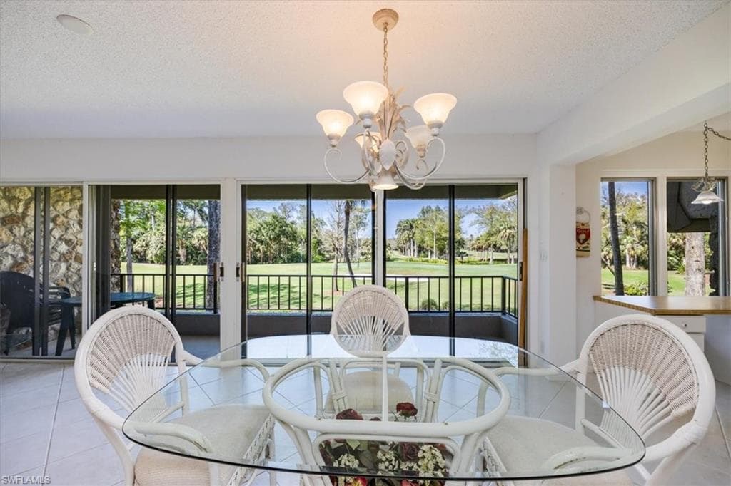 102 Wilderness Way 244, Naples, FL 34105-4