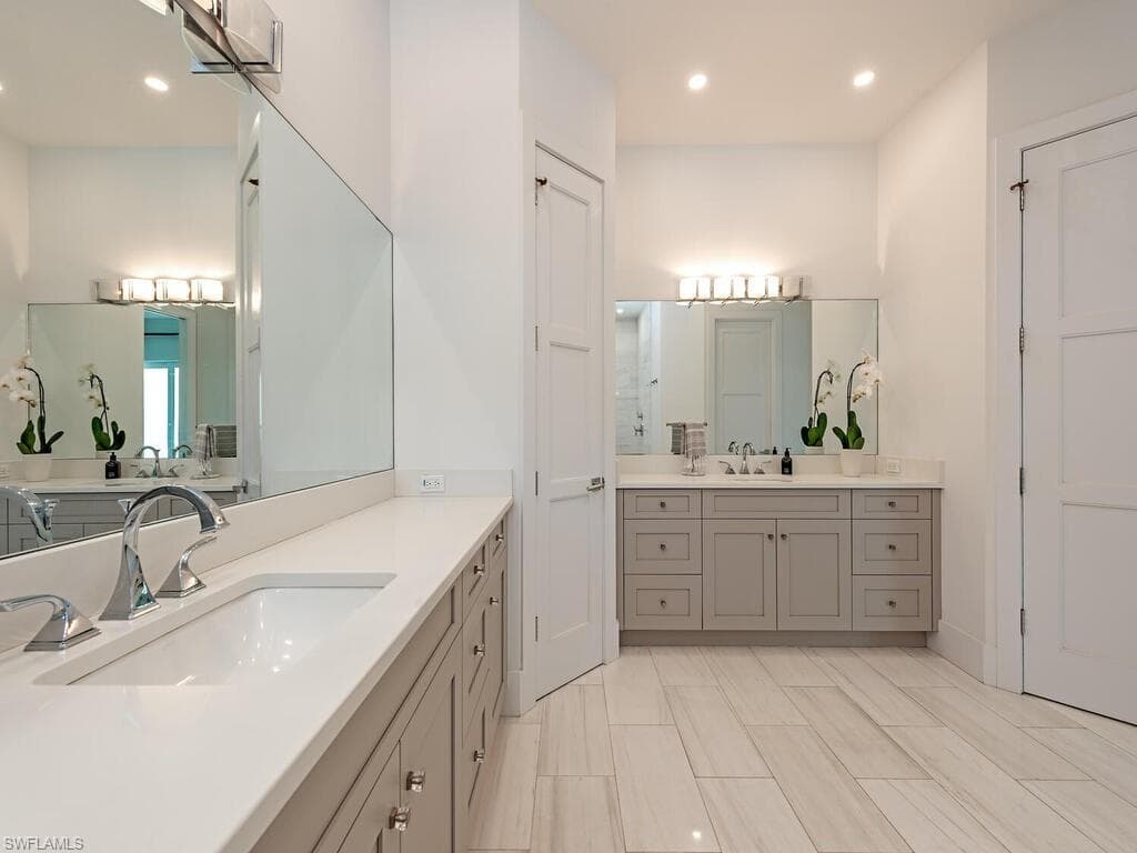 7026 Oakmont Pkwy, Naples, FL 34108-9