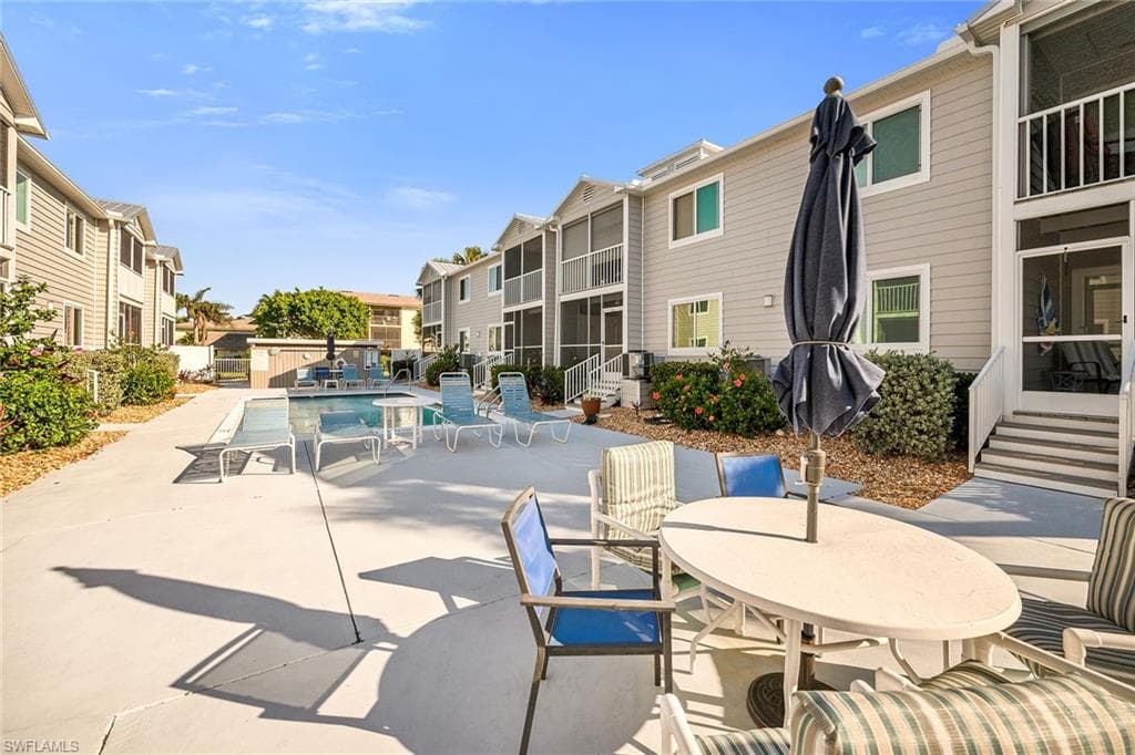 825 Elkcam Cir 102, Marco Island, FL 34145-17