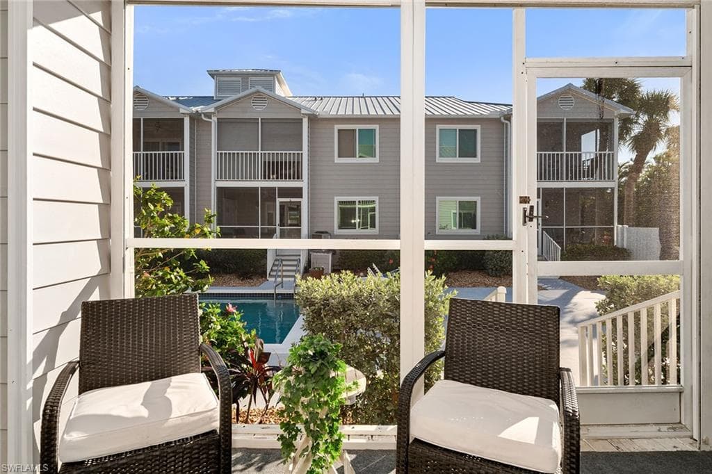 825 Elkcam Cir 102, Marco Island, FL 34145-20