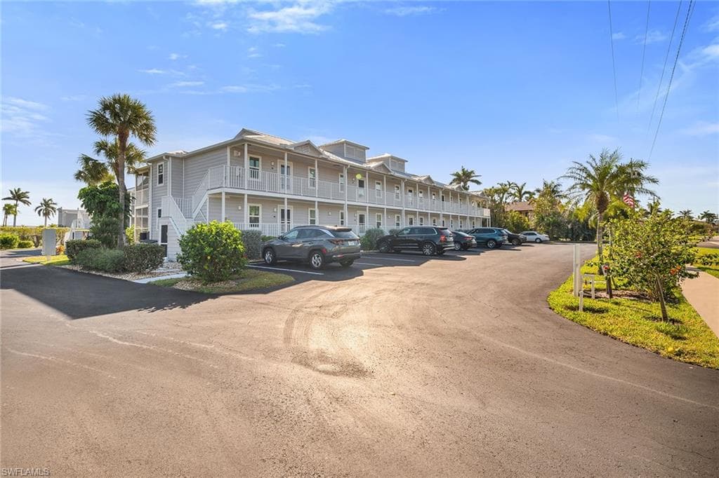 825 Elkcam Cir 102, Marco Island, FL 34145-38