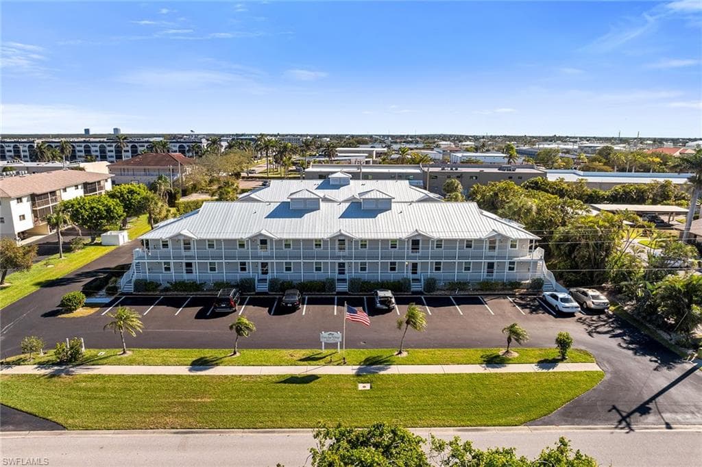 825 Elkcam Cir 102, Marco Island, FL 34145-39